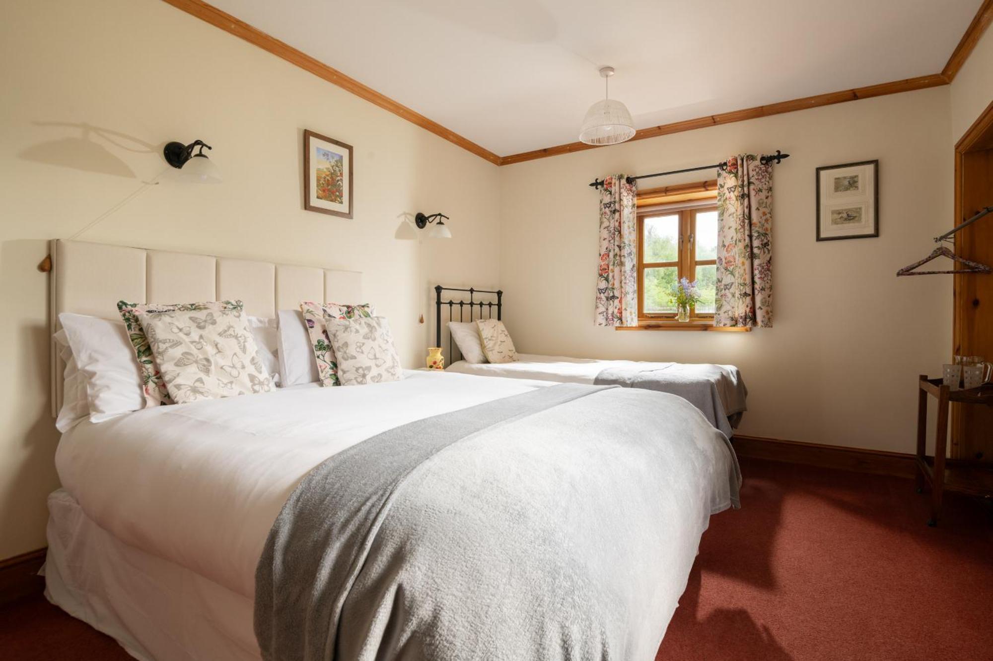 Hilltop Farm Holidays Lincoln Bagian luar foto